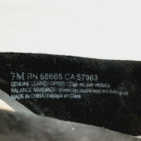 Halogen Women's Twist Front Sandals Size 7 Black Suede Slip-On 1" Heel - Picture 9 of 9